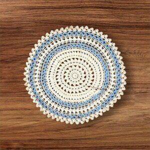 vintage crochet doily blue circle cottage Farmhouse granny‎ dresser Estate